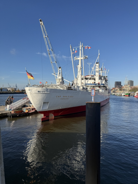 Cap San Diego in Hamburg – Das größte fahrtüchtige Museumsfrachtschiff der Welt