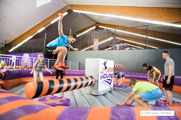 Ferienspaß im JUMP House