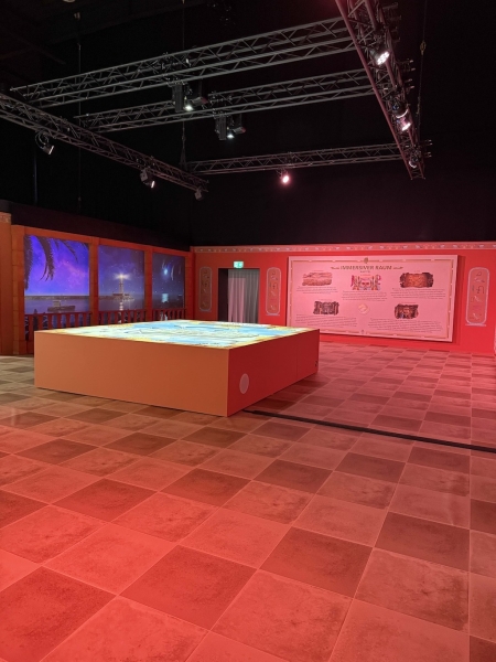 Zeitreise ins Alte Ägypten: Kleopatra-Show mit Hologrammen