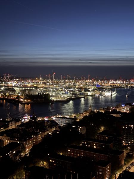 Nachtmichel Hamburg – Der Traumblick über die Lichter der Hansestadt