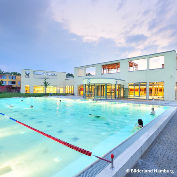 Schwimmbad „Festland“