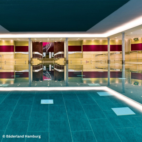 Schwimmbad „Festland“