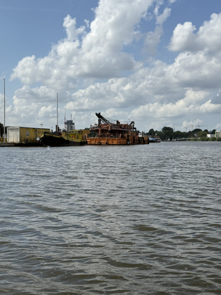 Stadtkreuzfahrt mit dem HafenCity RiverBus Hamburg