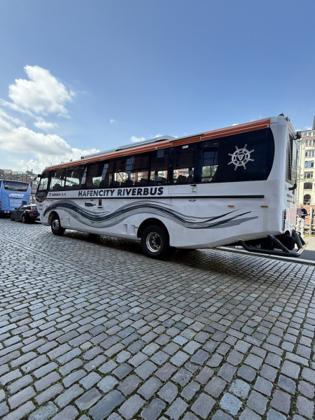 Stadtkreuzfahrt mit dem HafenCity RiverBus Hamburg